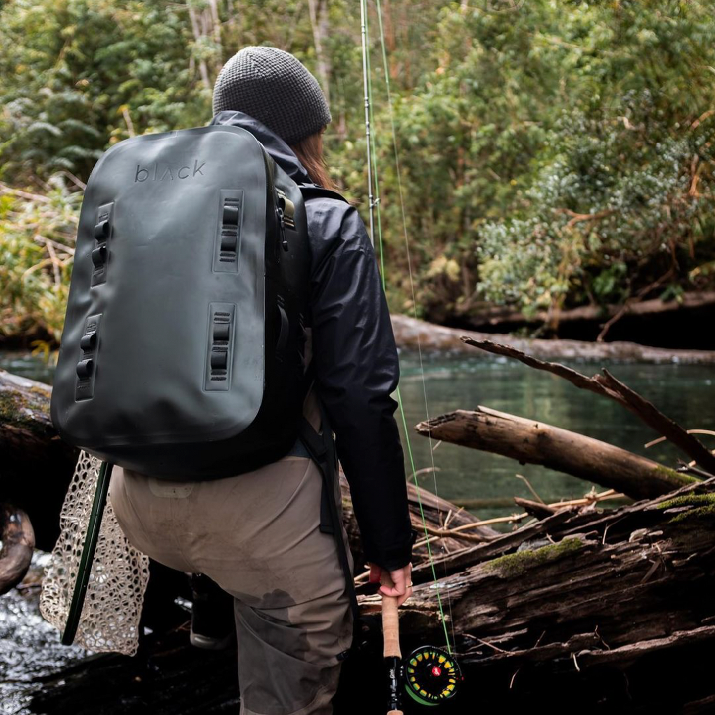 STORM FISHING BACKPACK