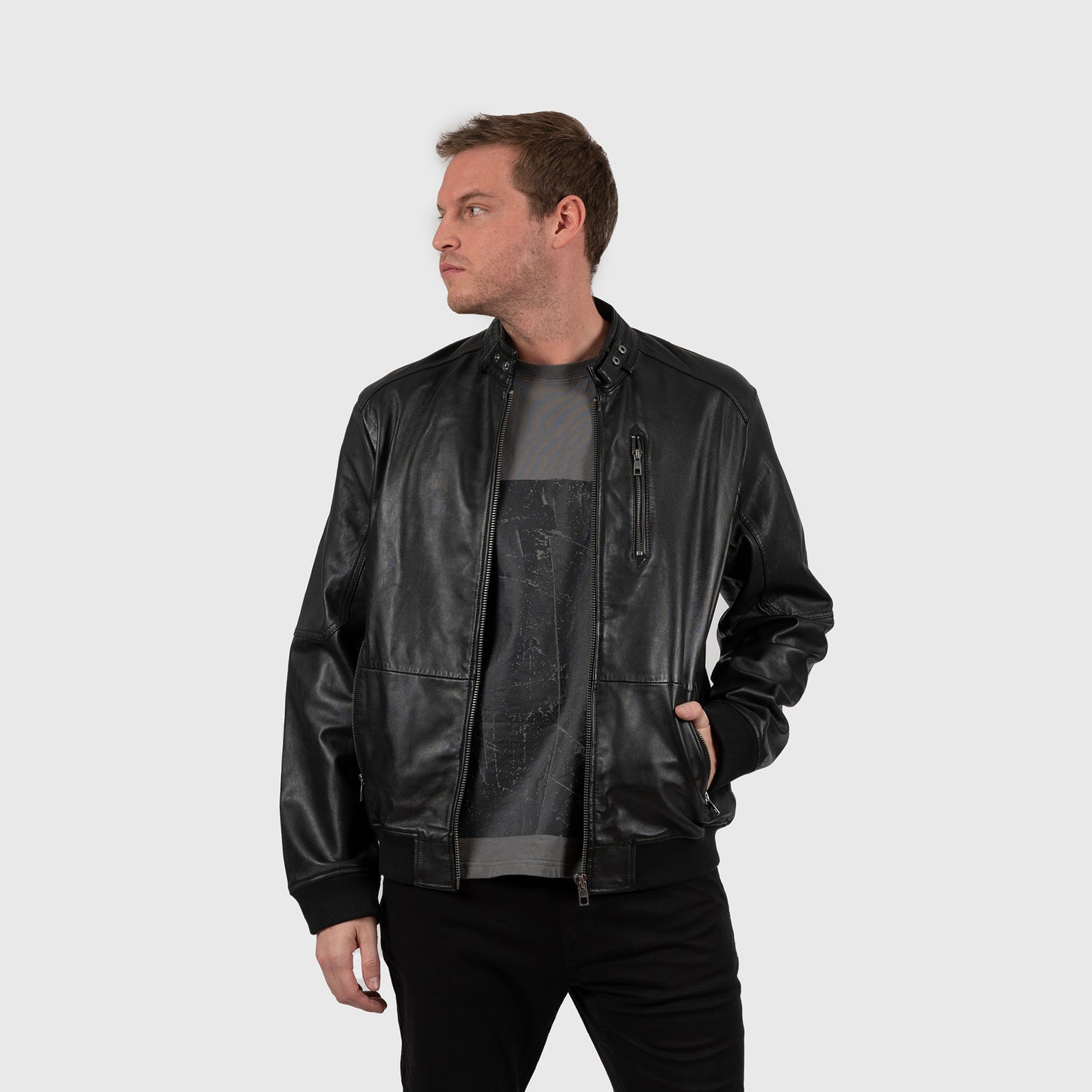 LEATHER JACKET