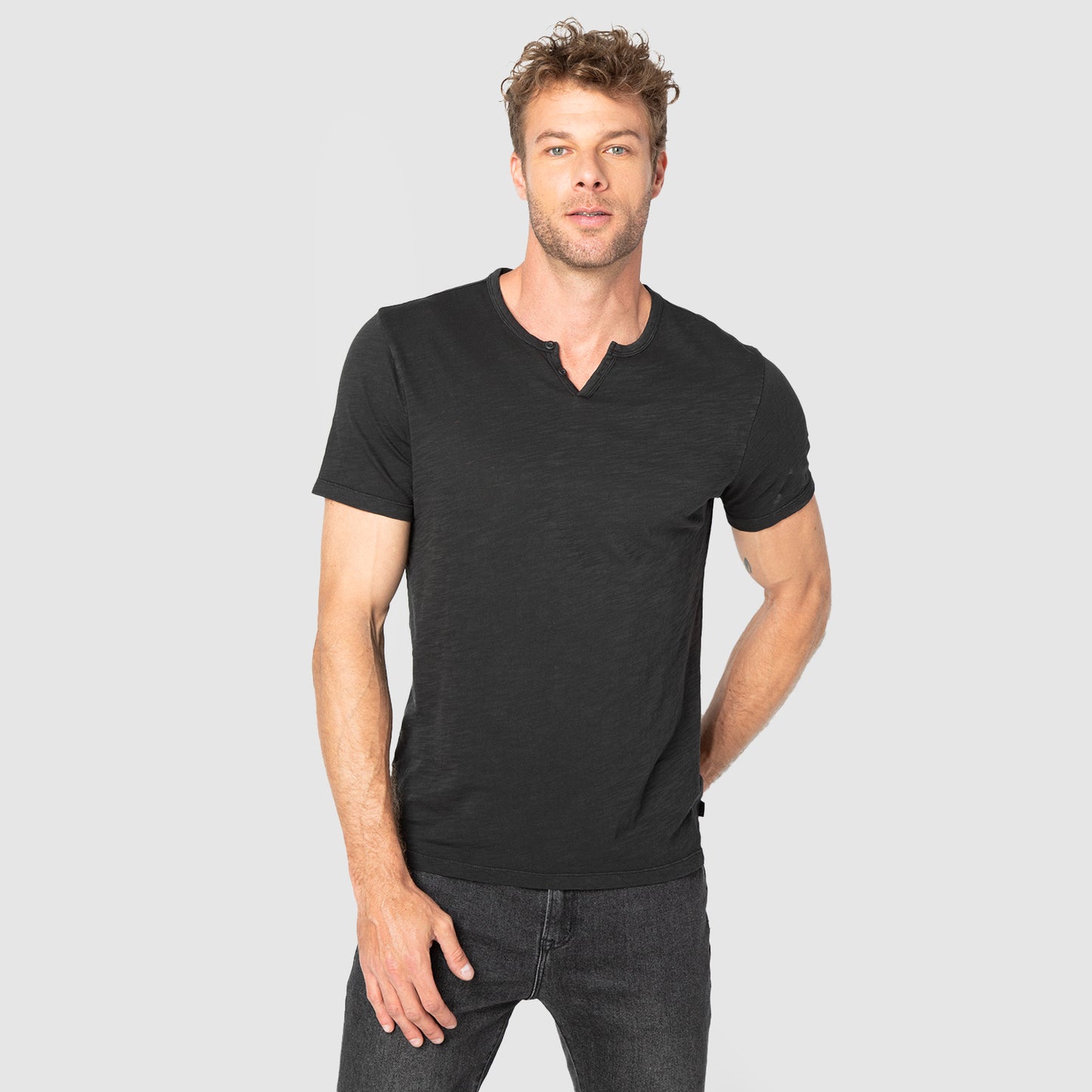 POLERA HENLEY